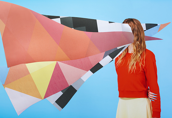 广告中的模特无视你，反而能让你更想买东西？