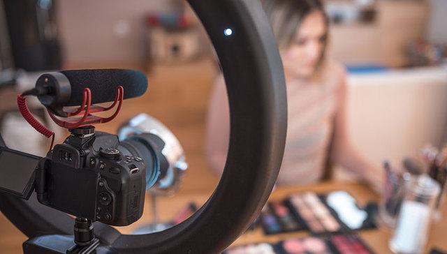 快看 | 两主播涉嫌偷逃税被立案检查，律师称一旦查实最高可处少缴税款5倍罚款