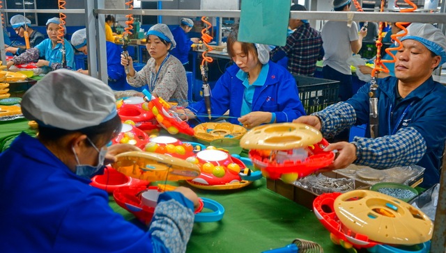 海运价格上涨，珠三角玩具发货难