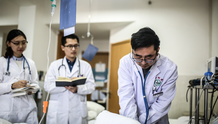 医生捐款一亿元做规培，这项制度为什么重要？