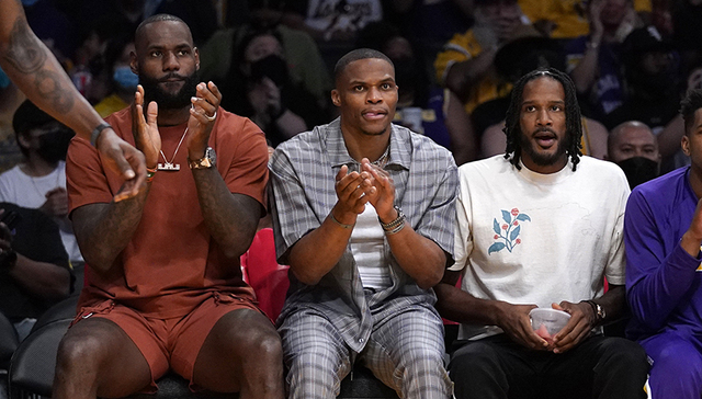 湖人VS篮网揭幕NBA季前赛，巨星团战静待新赛季