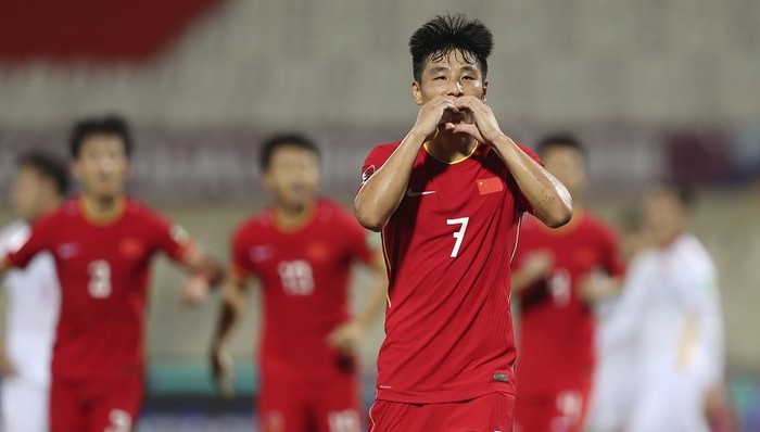 武磊终场绝杀，国足3-2越南迎12强赛首胜