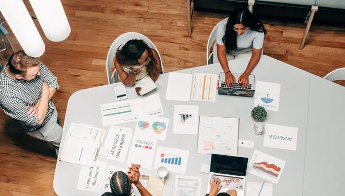 IPO,行业龙头,持续增长