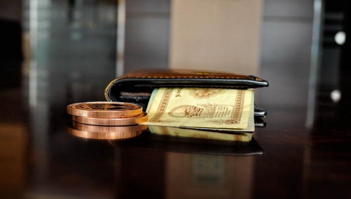 花样年控股,美元债,融资压力