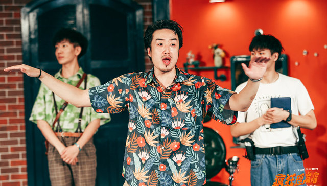 开心麻花切入新赛道，新IP《疯狂理发店》能否带动“沉浸式”新消费？