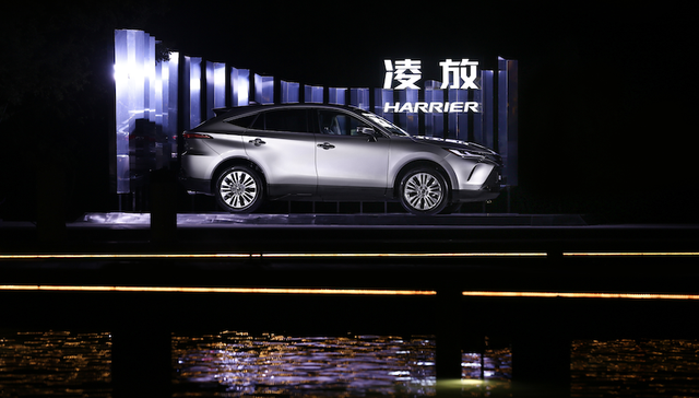 被誉为“最美丰田SUV”，凌放Harrier要和新生代消费者交朋友| 新车