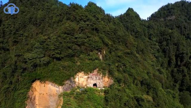 老乡你好！ | 十八洞村“洞”起来