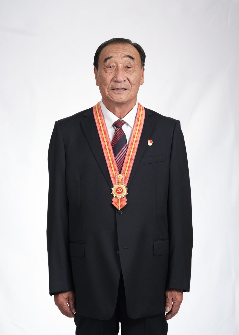 共和国功勋人物丨他们的名字，印刻在人类反贫困斗争的丰碑上