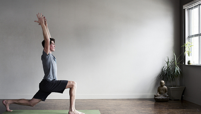 一条男士瑜伽裤，竟撑起250亿估值