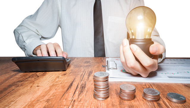 万能险新规开征意见：期限不得低于五年、禁止虚增账户投资收益、下调演算利率上限