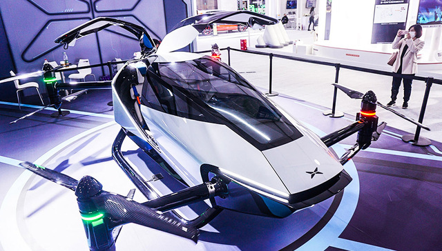 每周奇趣掠影 | 小鹏“飞行汽车”亮相云栖大会，上海临港首条氢能源公交车线路开通