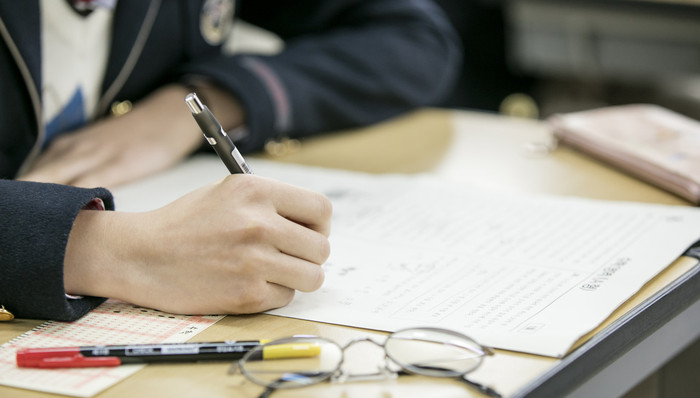 今年国考报名人数再创新高；教育部辟谣“缩短学制” | 一周教育要闻