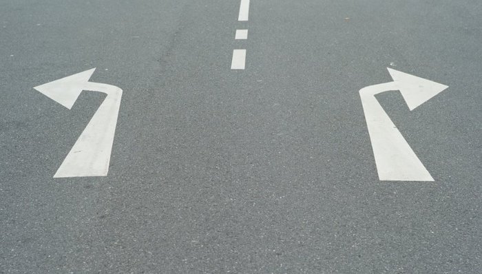 爱尔眼科,欧普康视,张坤,高瓴,葛兰