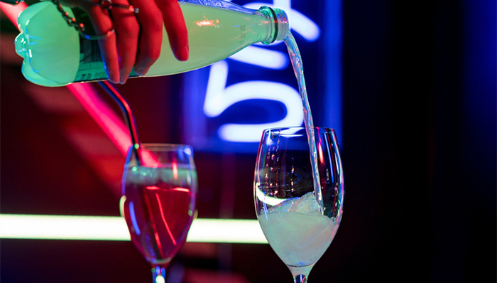 酒水,中国市场,消费趋势,预调鸡尾酒,资本市场