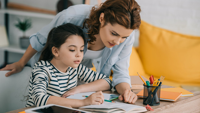 年薪50万，家庭教育指导师到底是个什么职业？