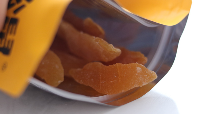 股东减持,股价腰斩