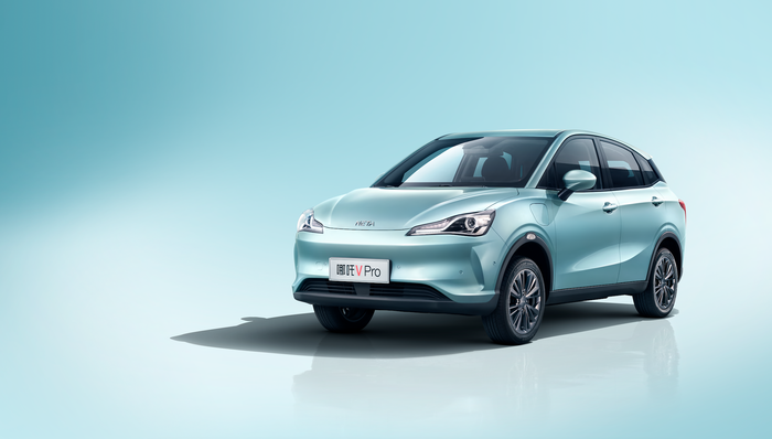 哪吒汽车新车发布 周鸿祎宣布360汽车安全卫士上车