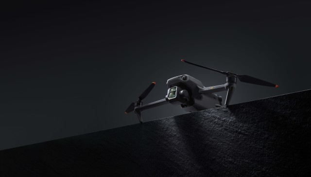 起售价13888元，大疆旗舰航拍无人机Mavic 3系列正式发布