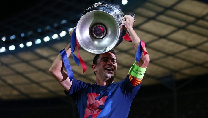 哈维回归执掌帅印，“梦三”核心成巴萨重建新希望