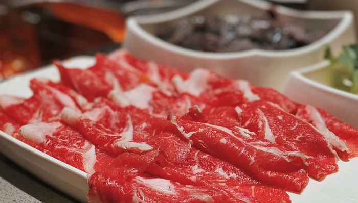 快速扩张,业绩下滑