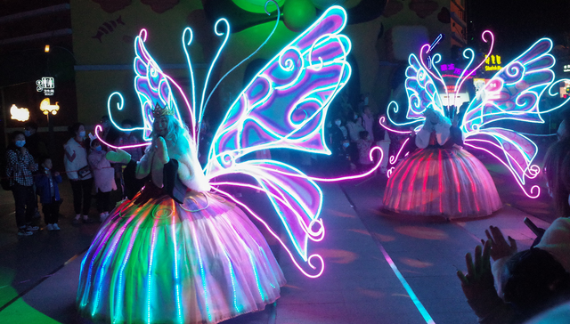 【深度】环球影城和欢乐谷同城比拼，一决高下还是双赢？