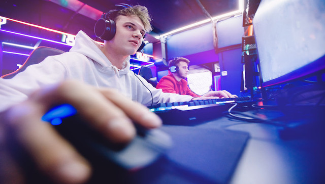 明年电竞市场规模超2000亿，这两种电竞人才最紧缺