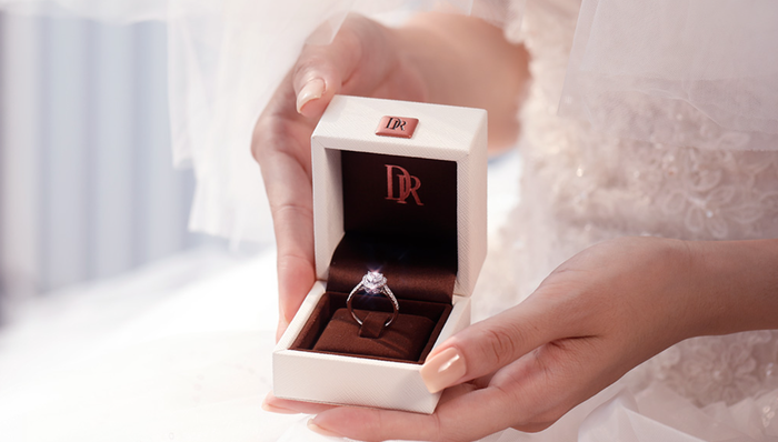 DR钻戒,迪阿股份