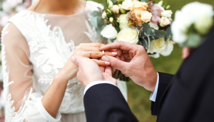 “男士一生仅能定制一枚”有风险！即将IPO的迪阿股份曝出隐私泄露问题