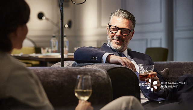 我们发现了首富的秘密