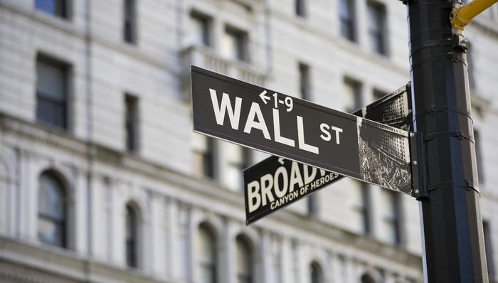 华尔街银行家有望获得自2009年以来最大奖金增幅