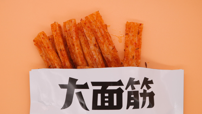 卫龙辣条,食品安全,产品营销