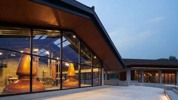 保乐力加在峨眉山新建麦芽威士忌酒厂，Nespresso推出商用咖啡机 | 美食情报