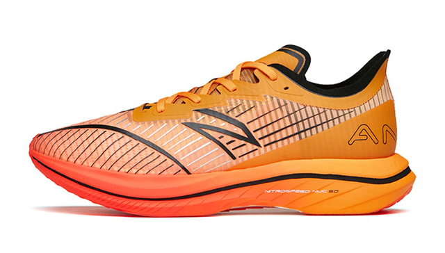 一周运动新品 | 安踏上新马拉松竞速跑鞋，Kappa推千禧风复古面包鞋