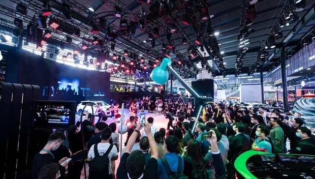 【深度】车展观察：新能源成中国汽车品牌高端化的突破口