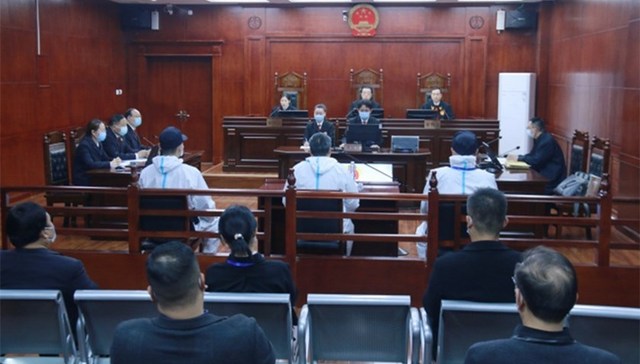 河南郑州原政法委书记于东辉受审，曾被实名举报索贿500万元