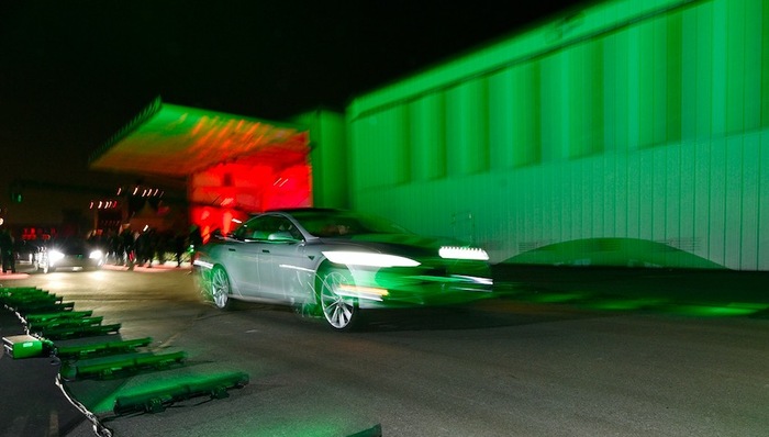 特斯拉,新车速报