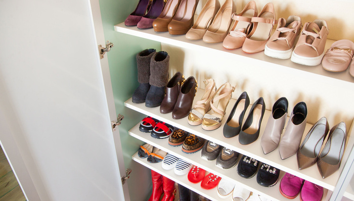 这届年轻人买奢侈品都盯着鞋买