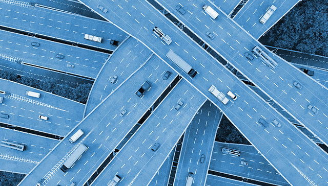 成立4年卖出上百台无人驾驶集卡，这家公司想构建全国自动驾驶货运网络