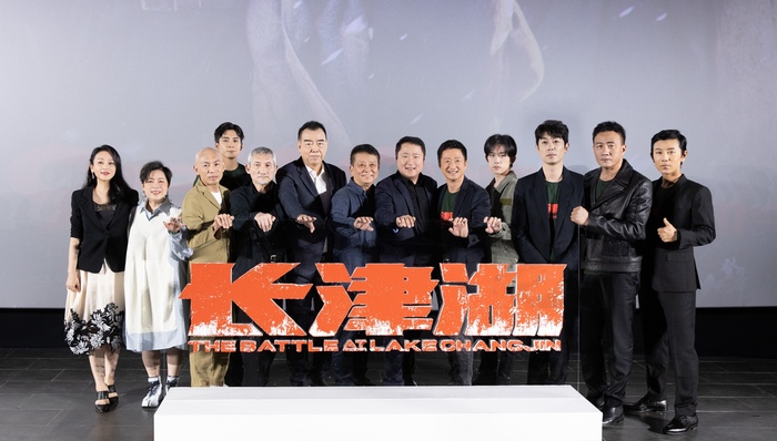 《长津湖》56.95亿登顶中国电影票房，博纳回归A股有望？