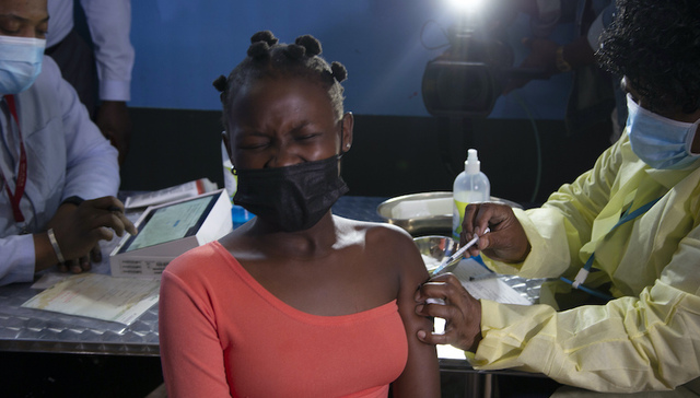 南非发现存在大量突变的新变种，德国累计病亡超10万 | 国际疫情观察（11月26日）