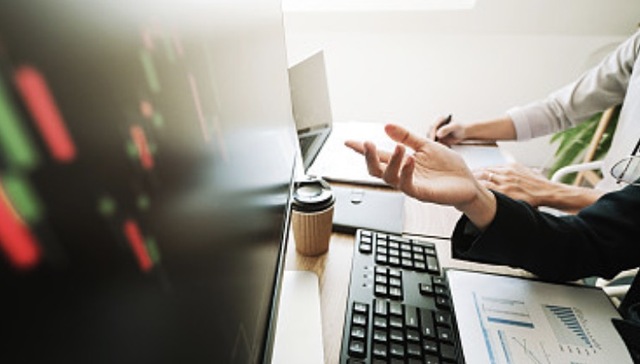 国泰君安：2022年中国经济实际增速5.1%左右，看好科技制造与大众消费表现