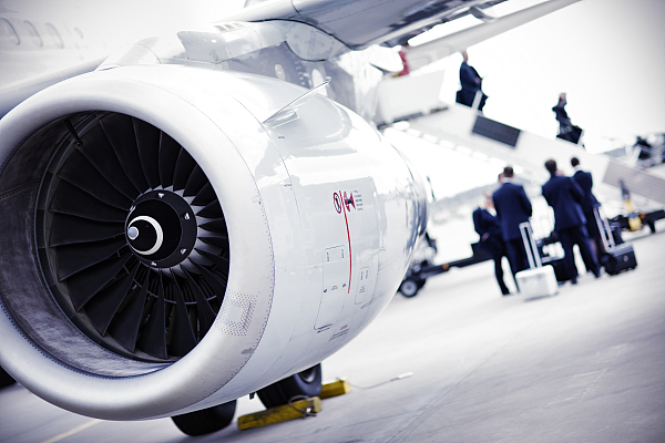 利用航班延误险获利300万，她是怎么做到的？