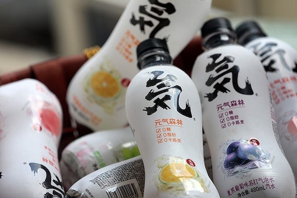 一张小小标签，元气森林掀动了行业的“绿色变革”