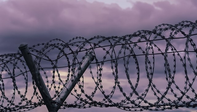 河南封丘学生集体呕吐事件涉事送餐公司两名负责人被刑拘