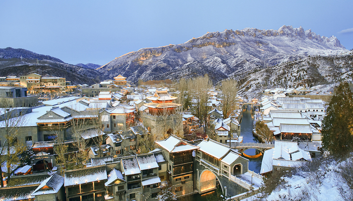 古北水镇童话季回归，冰雪娱乐项目是热门