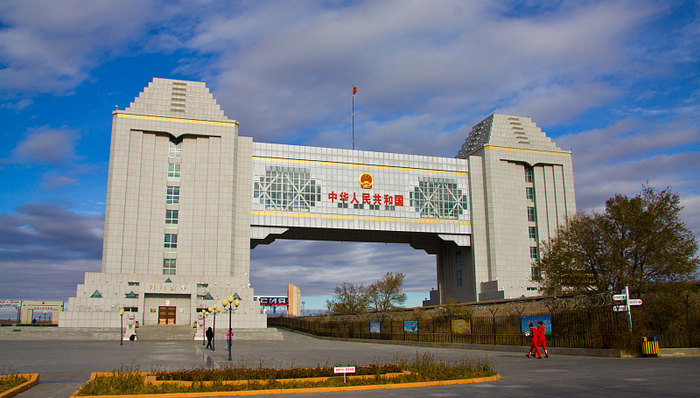 直击满洲里防疫战：市民自发做志愿者，物资保障充足