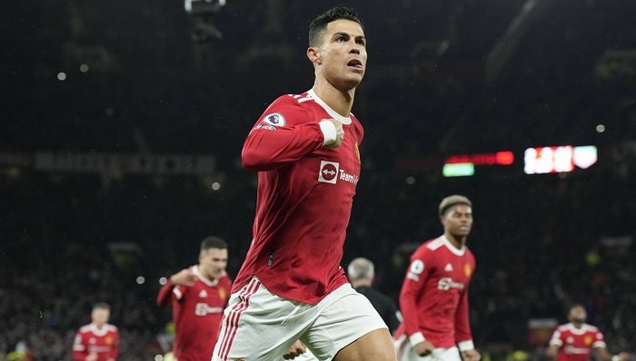 C罗生涯800球，朗尼克执教曼联首战初现功底