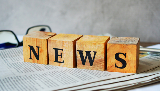 教育港股两极分化；北京年底前清零无照体育培训机构｜一周教育要闻