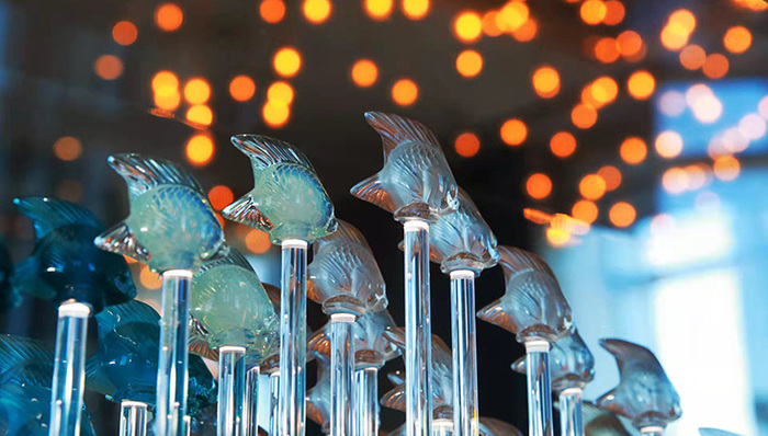 2022东京米其林指南出炉，星巴克首次联合LINE FRIENDS呈现圣诞限定 | 美食情报