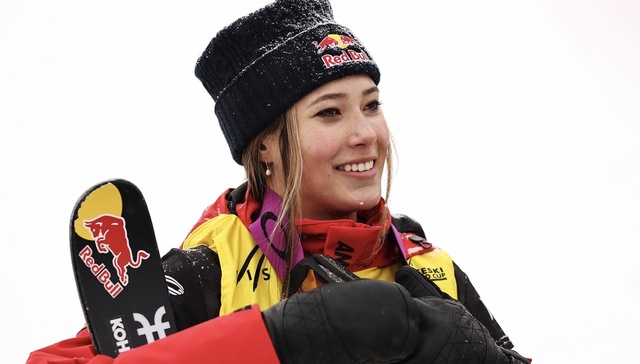 一觉醒来发现谷爱凌又夺冠了，U型池世界杯夺冠达成一周双冠